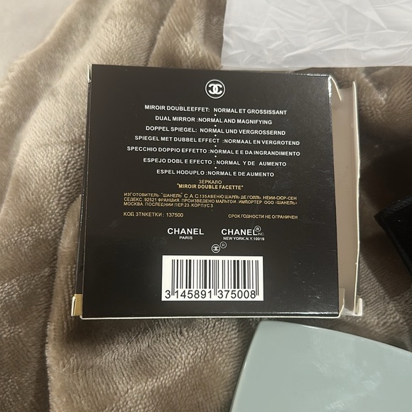 CHANEL Double Mirror - Picture 2 of 5